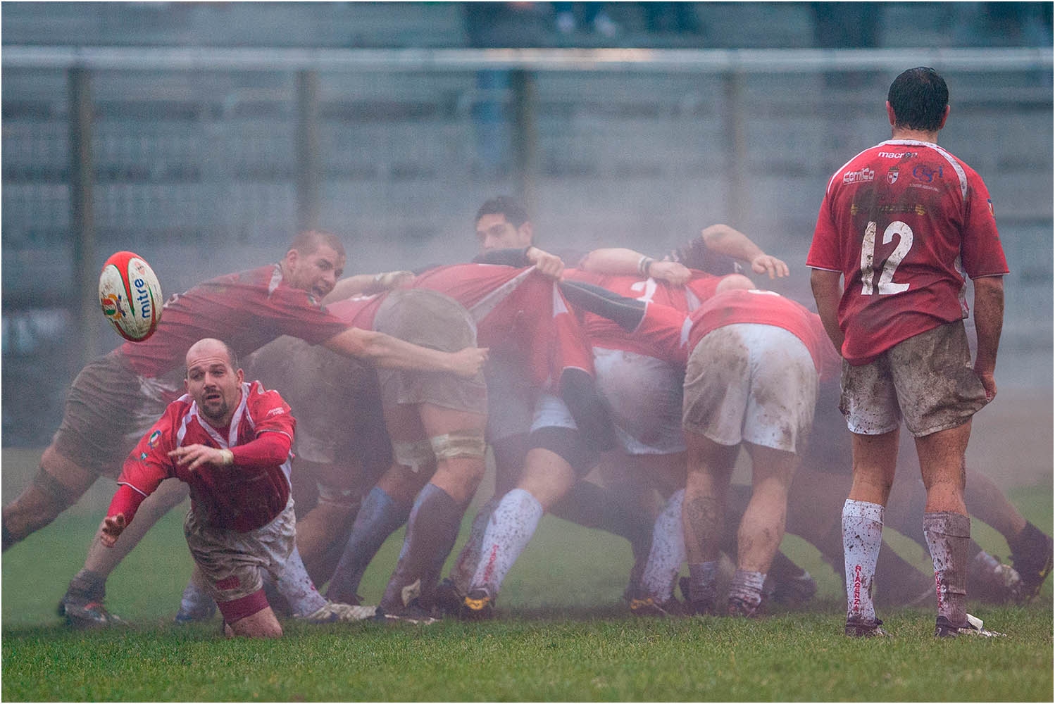 B09 - Bientinesi Andrea "Rugby nella nebbia"